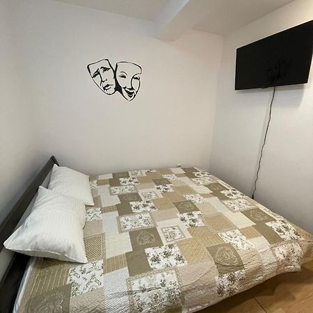Mossapartments Бухарест Екстер'єр фото